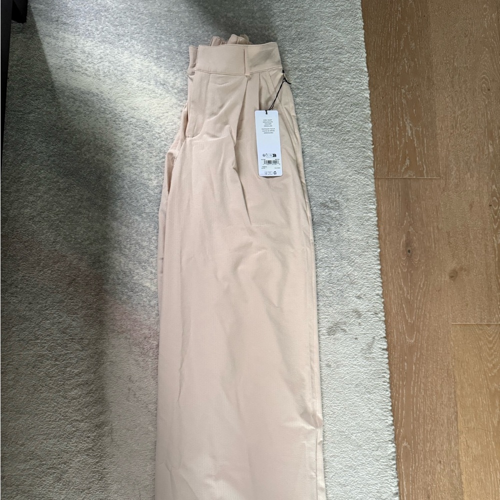 ALO high-waist DREAMSCAPE trouser REGULAR MACADEMIA size small NWT